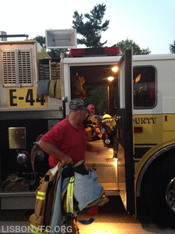 7/23/2014 ET44 responding to report of person trapped in a well