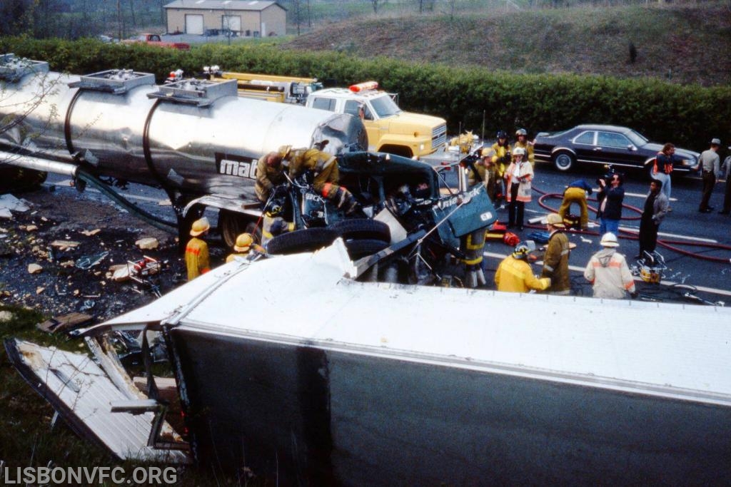 4/27/1989 Tanker Rollover on I-70